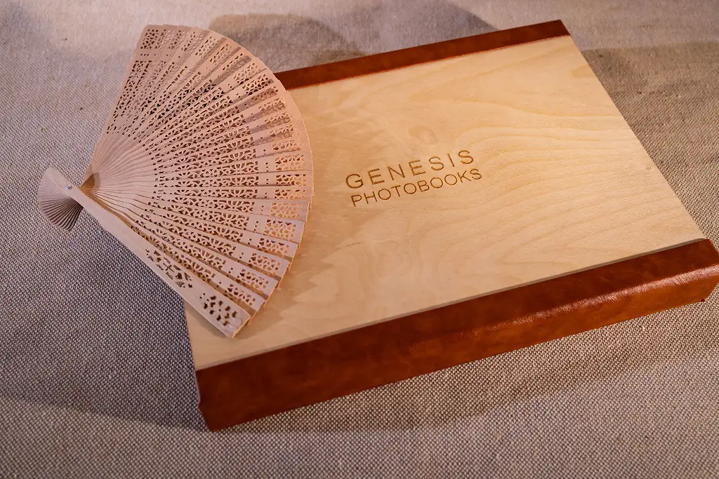 Natural Wood Photobook - Image 9