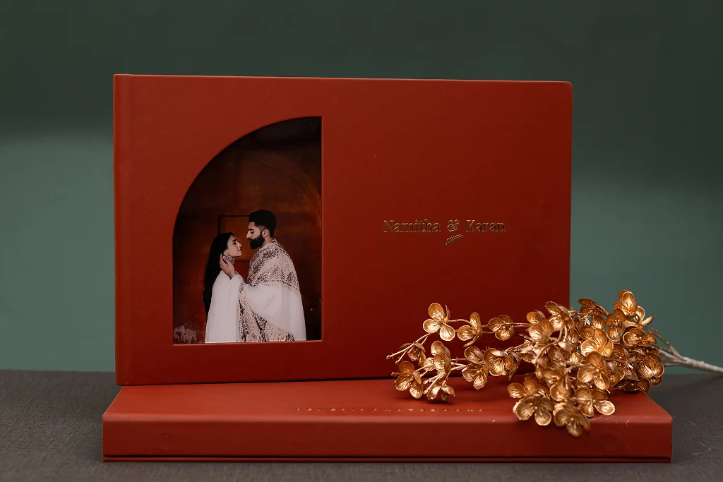serene-photobook-with-gold-emboss